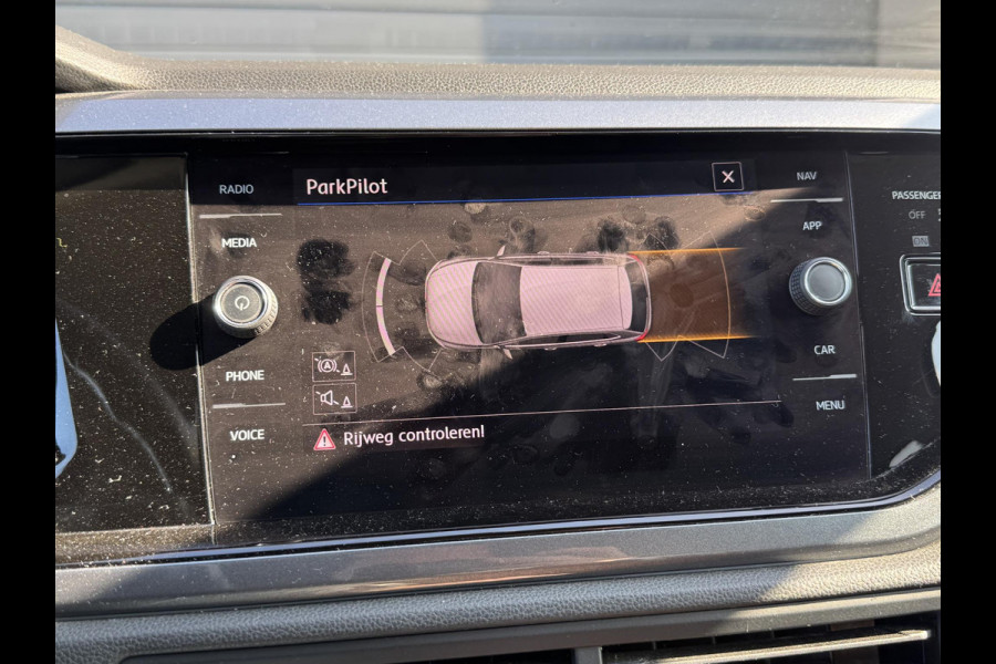 Volkswagen Polo 1.0 TSI Highline | Navigatie | Adaptive Cruise Control | DAB | Privacy Glass | Climate Control | Lichtmetalen Velgen |