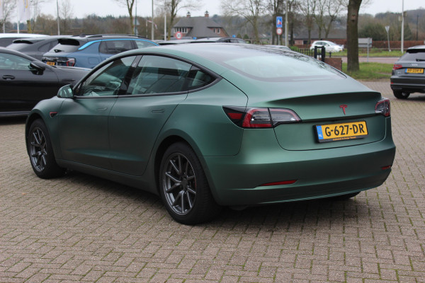 Tesla Model 3 Long Range AWD 75 kWh / SoH 90,2% / Trekhaak / Autopilot / Panoramadak / Camera / Leder / 19'' / Leder / Premium Audio /