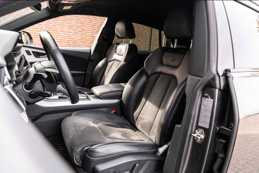 Audi Q8 55 TFSI e Quattro Pro Line S-Line Luchtvering Trekhaak Adaptive LED Matrix 22''