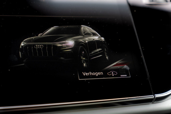 Audi Q8 55 TFSI e Quattro Pro Line S-Line Luchtvering Trekhaak Adaptive LED Matrix 22''