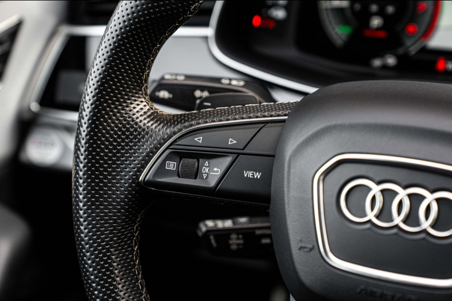 Audi Q8 55 TFSI e Quattro Pro Line S-Line Luchtvering Trekhaak Adaptive LED Matrix 22''