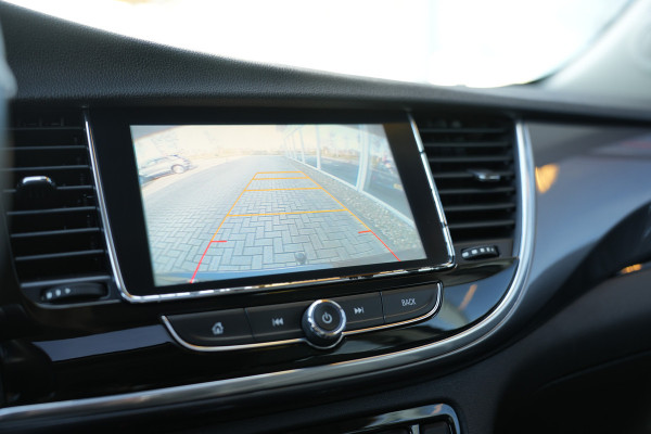 Opel Mokka X 1.4 Turbo Innovation | Achteruitrijcamera | Elektrisch schuif-/kanteldak | Trekhaak |