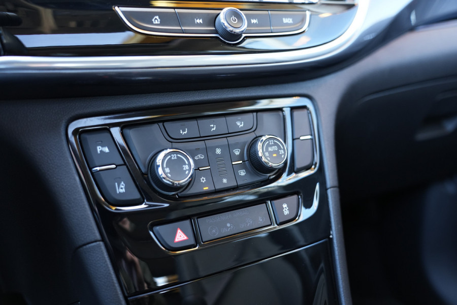 Opel Mokka X 1.4 Turbo Innovation | Achteruitrijcamera | Elektrisch schuif-/kanteldak | Trekhaak |