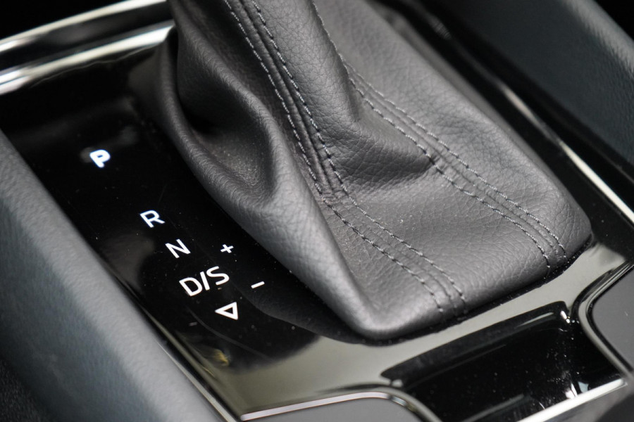 Škoda Kodiaq 1.5 TSi 150pk Business Edition DSG | Trekhaak | Panoramadak | Blind-Spot | Adaptive cruise | Sfeerverlichting | Camera