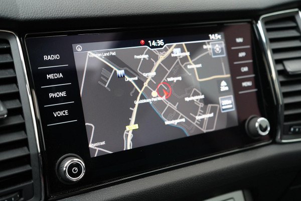 Škoda Kodiaq 1.5 TSi 150pk Business Edition DSG | Trekhaak | Panoramadak | Blind-Spot | Adaptive cruise | Sfeerverlichting | Camera