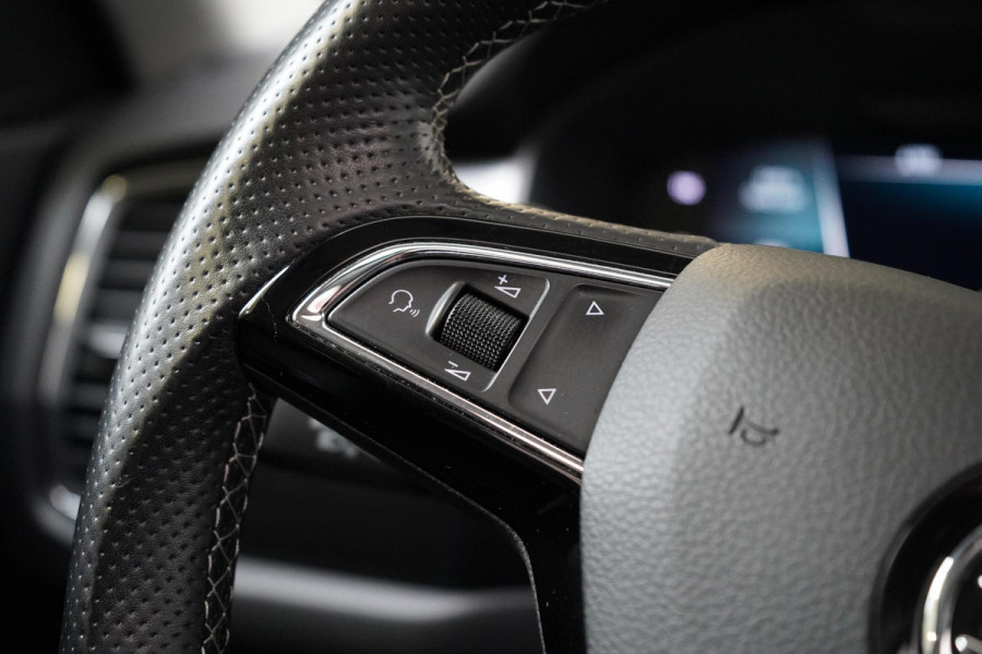 Škoda Kodiaq 1.5 TSi 150pk Business Edition DSG | Trekhaak | Panoramadak | Blind-Spot | Adaptive cruise | Sfeerverlichting | Camera