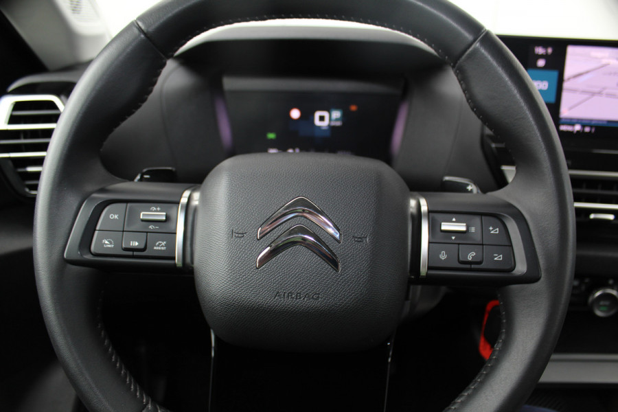 Citroën C4 1.2-130pk Puretech Shine Limited AUTOMAAT ! Gun u het comfort en gemak van een automaat ! Autm. airco, Navigatie, Cruise Control, Climate Control, Lane assist, Stoelverwarming, Camera, Apple CarPlay/Android auto etc.