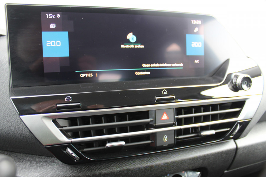 Citroën C4 1.2-130pk Puretech Shine Limited AUTOMAAT ! Gun u het comfort en gemak van een automaat ! Autm. airco, Navigatie, Cruise Control, Climate Control, Lane assist, Stoelverwarming, Camera, Apple CarPlay/Android auto etc.