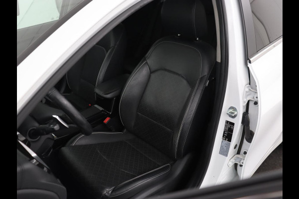 Kia Ceed 1.6 GDI PHEV ExecutiveLine | SOH 93% | Panoramadak | Stoelventilatie | Leder | Camera | Carplay | Half leder | Stuurverwarming | Full LED | Keyless | Navigatie | Digital Cockpit | Plug In