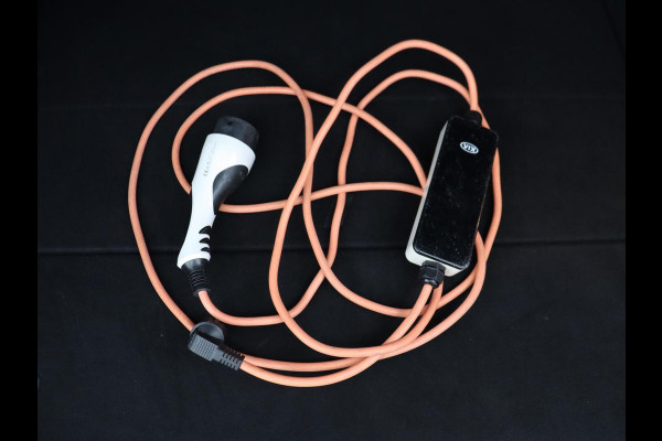 Kia Ceed 1.6 GDI PHEV ExecutiveLine | SOH 93% | Panoramadak | Stoelventilatie | Leder | Camera | Carplay | Half leder | Stuurverwarming | Full LED | Keyless | Navigatie | Digital Cockpit | Plug In