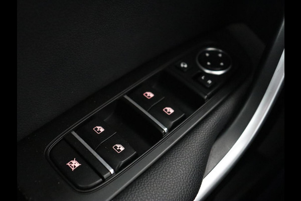 Kia Ceed 1.6 GDI PHEV ExecutiveLine | SOH 93% | Panoramadak | Stoelventilatie | Leder | Camera | Carplay | Half leder | Stuurverwarming | Full LED | Keyless | Navigatie | Digital Cockpit | Plug In