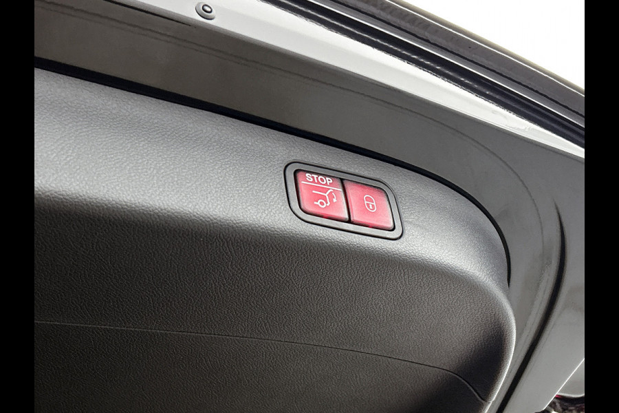 Mercedes-Benz Glb 250+ Business Solution AMG 7p. 85.5 kWh | Premium pakket | Winterpakket | Nightpakket | Trekhaak | Verstelbare demping | 20” multispaakse AMG-velgen | Vast panoramadak | Sfeerverlichting | GUARD 360° |