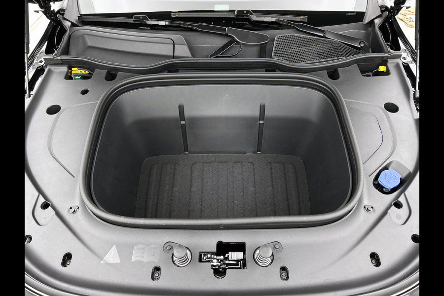 Mercedes-Benz Glb 250+ Business Solution AMG 7p. 85.5 kWh | Premium pakket | Winterpakket | Nightpakket | Trekhaak | Verstelbare demping | 20” multispaakse AMG-velgen | Vast panoramadak | Sfeerverlichting | GUARD 360° |