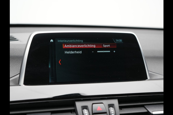 BMW X1 sDrive18i M Sport 141pk | Trekhaak Afn. | Camera | Lederen Sportstoelen Verwarmd | Navigatie | Cruise Control | LED Koplampen | 18"L.M |