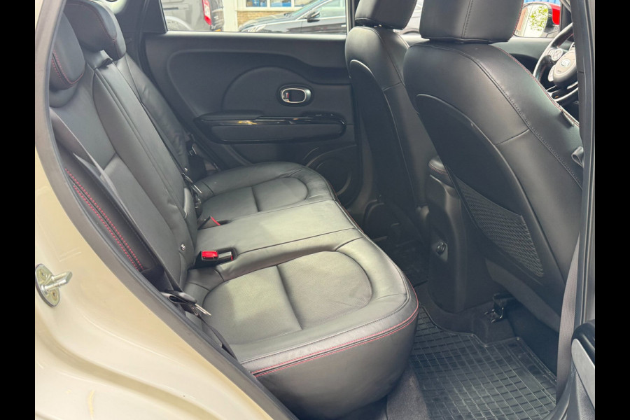 Kia Soul 1.6 GDi Spirit - Navigatie I Leer I Airco I Xenon I PDC I Achteruitrij Camera I Dealer onderhouden