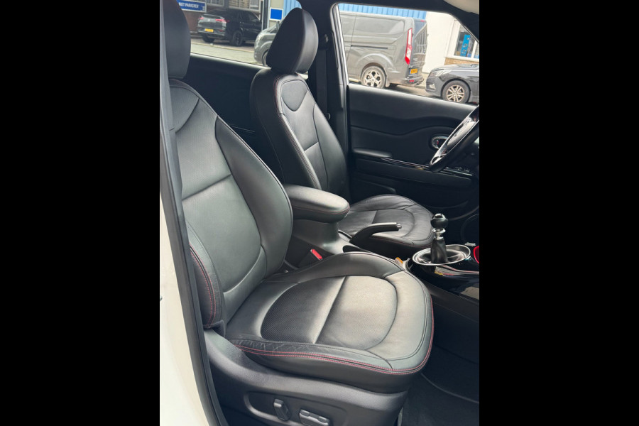 Kia Soul 1.6 GDi Spirit - Navigatie I Leer I Airco I Xenon I PDC I Achteruitrij Camera I Dealer onderhouden