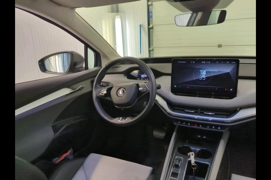 Škoda Enyaq 60 Business Edition 29.500 km | Virtual Cockpit | Navigatie | Panorama-Dak | WORDT VERWACHT