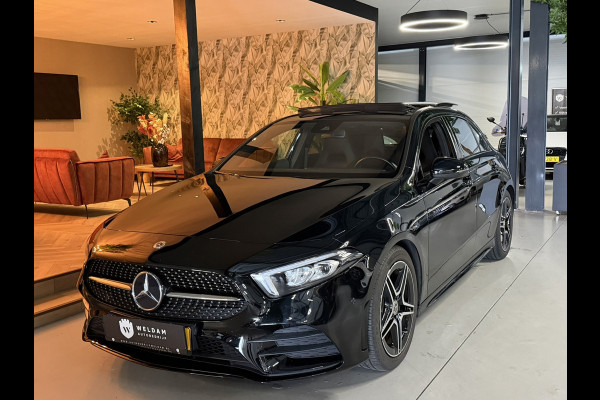 Mercedes-Benz A-Klasse 200 AMG Line Junge Sterne Garantie Pano Ambient Night Camera Carplay StoelVW Cruise Clima Navi Dab Rijklaar