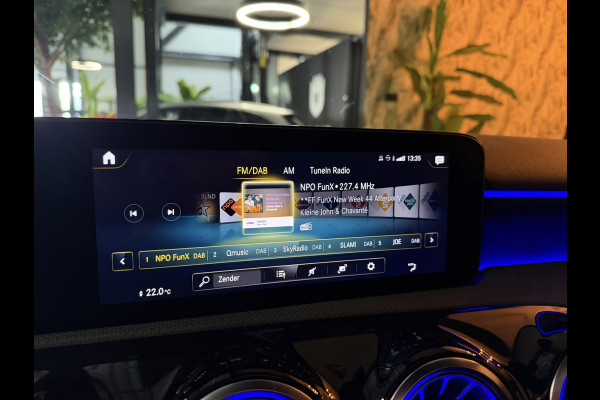 Mercedes-Benz A-Klasse 200 AMG Line Junge Sterne Garantie Pano Ambient Night Camera Carplay StoelVW Cruise Clima Navi Dab Rijklaar