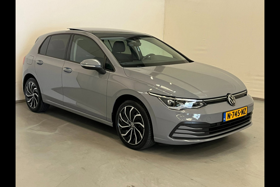 Volkswagen Golf 2.0 TDI / Pano / BTW / CarPlay / Stoelverwarming