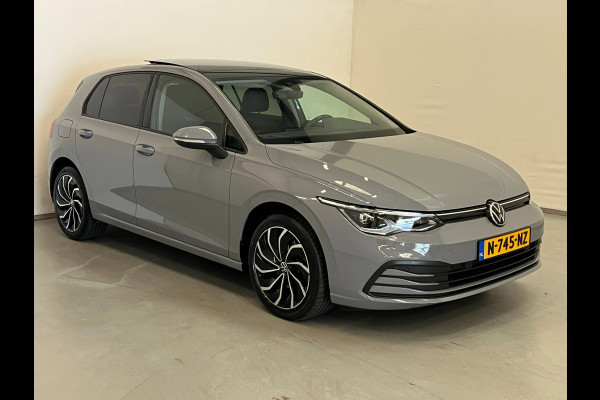 Volkswagen Golf 2.0 TDI / Pano / BTW / CarPlay / Stoelverwarming