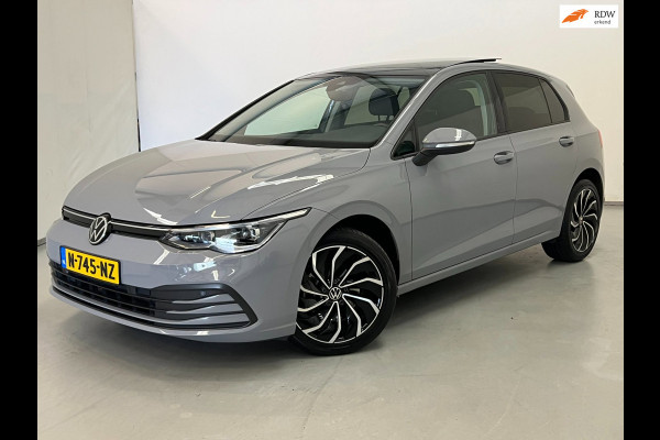 Volkswagen Golf 2.0 TDI / Pano / BTW / CarPlay / Stoelverwarming