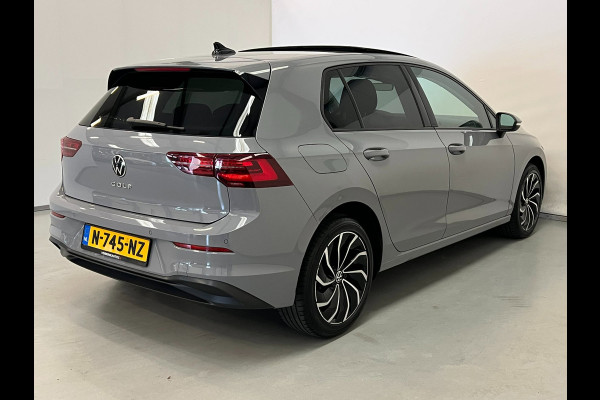 Volkswagen Golf 2.0 TDI / Pano / BTW / CarPlay / Stoelverwarming
