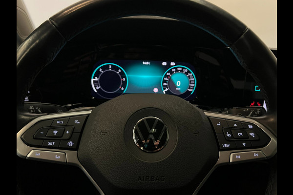 Volkswagen Golf 2.0 TDI / Pano / BTW / CarPlay / Stoelverwarming