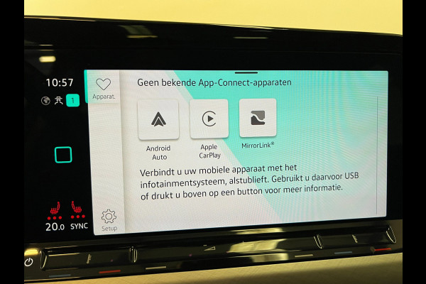 Volkswagen Golf 2.0 TDI / Pano / BTW / CarPlay / Stoelverwarming