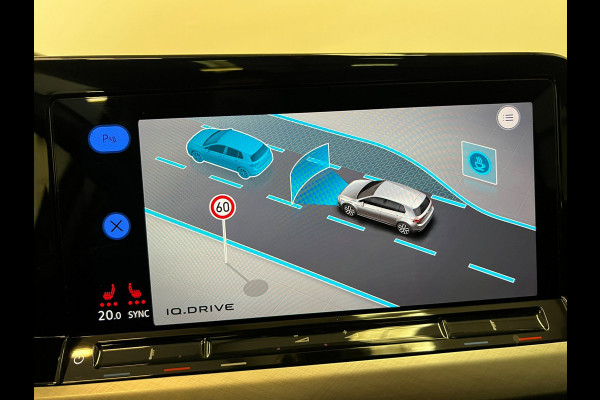 Volkswagen Golf 2.0 TDI / Pano / BTW / CarPlay / Stoelverwarming