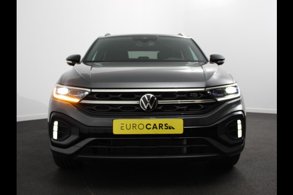 Volkswagen T-Roc 1.5 TSI DSG R-Line + Design pakket Black Automaat Climate control Stoelverwarming Stuurverwarming Parkeersensoren LED Adaptieve cruise control Camera Panorama dak Navigatie Apple Carplay/Android Auto Climate control