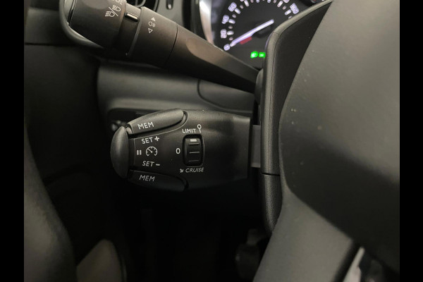 Citroën C3 1.2 PureTech Live AIRCO SCHERM ELELK RAMEN CENT VERG MULTI STUUR 5DRS LAGE KM STAND ZEER NETTE AUTO