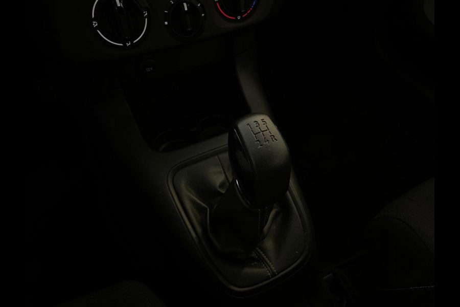 Citroën C3 1.2 PureTech Live AIRCO SCHERM ELELK RAMEN CENT VERG MULTI STUUR 5DRS LAGE KM STAND ZEER NETTE AUTO