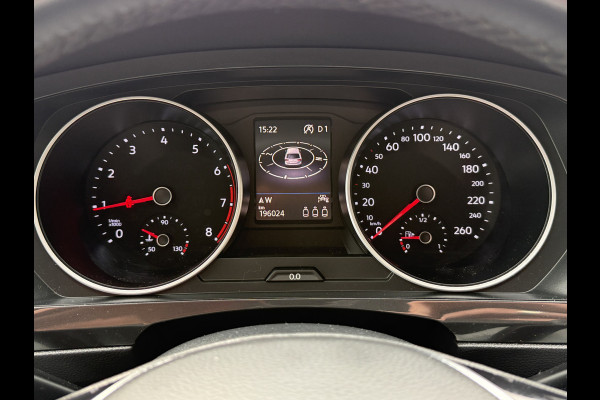 Volkswagen Tiguan 1.5 TSI ACT Comfortline | Apple Carplay | ACC | Trekaak | Draadloze lader