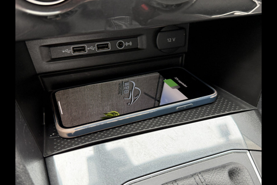 Volkswagen Tiguan 1.5 TSI ACT Comfortline | Apple Carplay | ACC | Trekaak | Draadloze lader