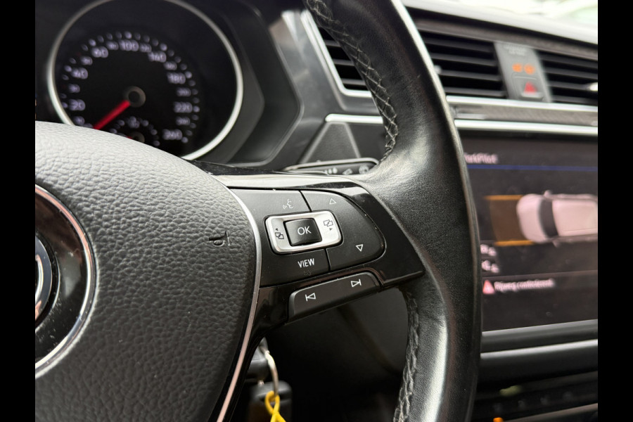 Volkswagen Tiguan 1.5 TSI ACT Comfortline | Apple Carplay | ACC | Trekaak | Draadloze lader