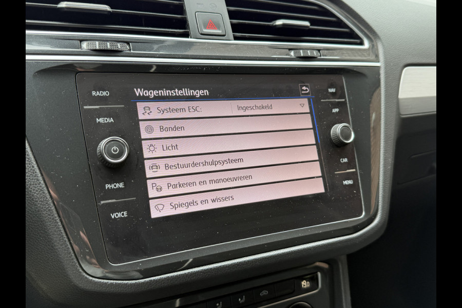 Volkswagen Tiguan 1.5 TSI ACT Comfortline | Apple Carplay | ACC | Trekaak | Draadloze lader