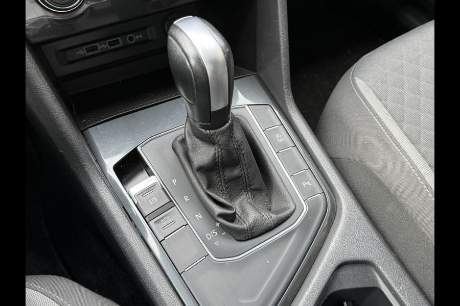 Volkswagen Tiguan 1.5 TSI ACT Comfortline | Apple Carplay | ACC | Trekaak | Draadloze lader