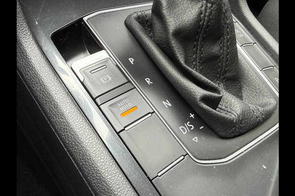 Volkswagen Tiguan 1.5 TSI ACT Comfortline | Apple Carplay | ACC | Trekaak | Draadloze lader