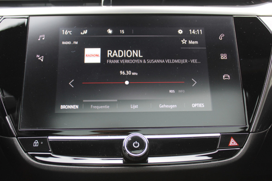 Opel Corsa 1.2 Turbo GS , Slechts 20111km Climate control , Stoel en Stuur verwarming, Panoramadak Cruise control , Camera, Parkeersensoren voor + achter