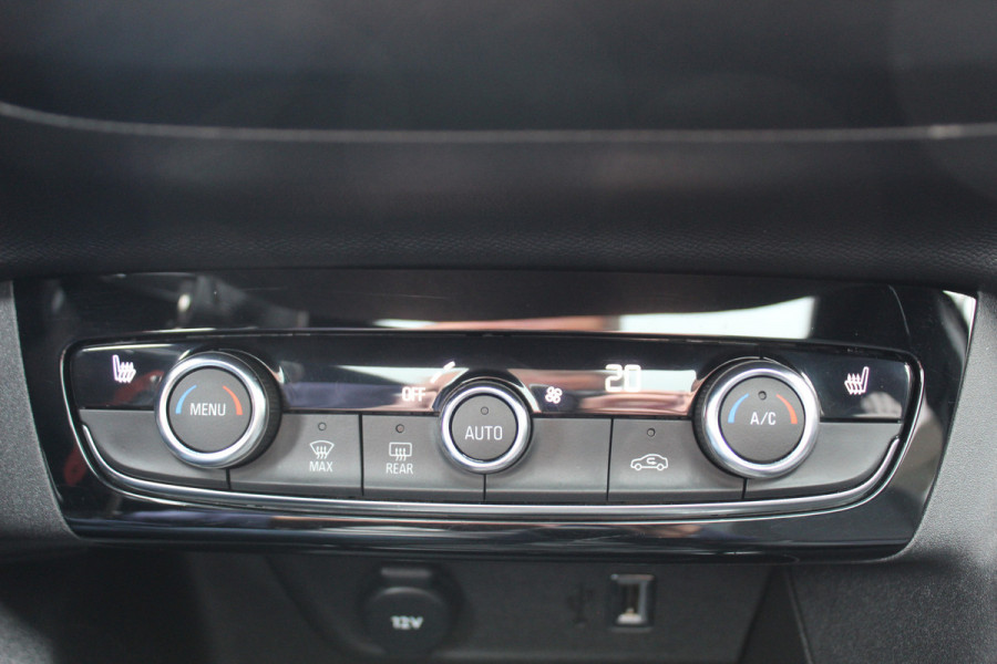 Opel Corsa 1.2 Turbo GS , Slechts 20111km Climate control , Stoel en Stuur verwarming, Panoramadak Cruise control , Camera, Parkeersensoren voor + achter