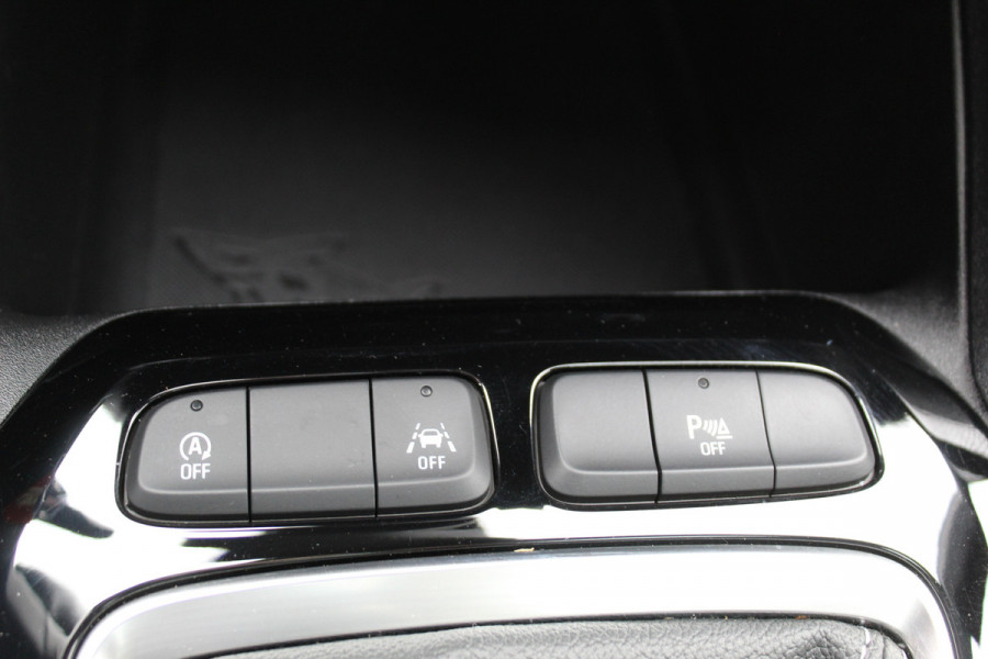 Opel Corsa 1.2 Turbo GS , Slechts 20111km Climate control , Stoel en Stuur verwarming, Panoramadak Cruise control , Camera, Parkeersensoren voor + achter