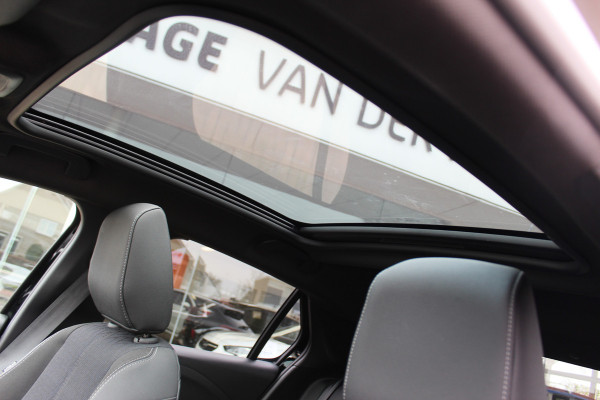 Opel Corsa 1.2 Turbo GS , Slechts 20111km Climate control , Stoel en Stuur verwarming, Panoramadak Cruise control , Camera, Parkeersensoren voor + achter