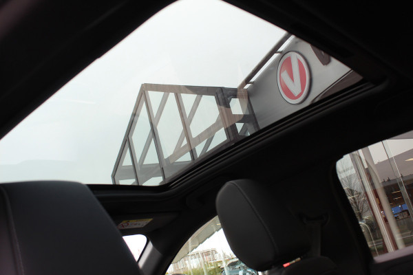 Opel Corsa 1.2 Turbo GS , Slechts 20111km Climate control , Stoel en Stuur verwarming, Panoramadak Cruise control , Camera, Parkeersensoren voor + achter