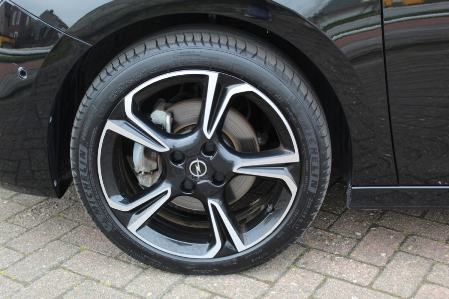 Opel Corsa 1.2 Turbo GS , Slechts 20111km Climate control , Stoel en Stuur verwarming, Panoramadak Cruise control , Camera, Parkeersensoren voor + achter