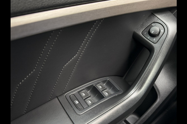 Seat Ateca 1.5 TSI Xperience Business Intense Elek. Trekhaak | 360° | Alcantara | LED | Carplay | Navi | Camera | PDC