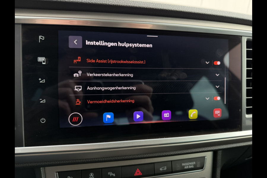 Seat Ateca 1.5 TSI Xperience Business Intense Elek. Trekhaak | 360° | Alcantara | LED | Carplay | Navi | Camera | PDC