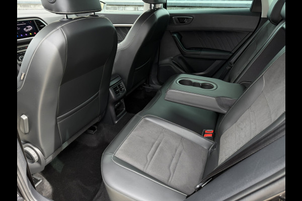 Seat Ateca 1.5 TSI Xperience Business Intense Elek. Trekhaak | 360° | Alcantara | LED | Carplay | Navi | Camera | PDC