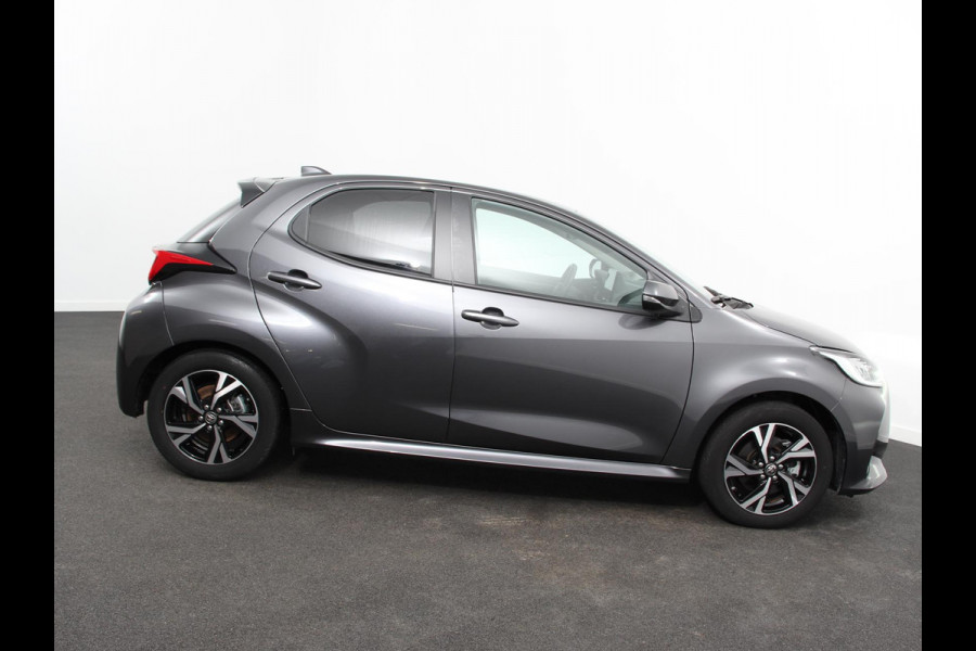 Toyota Yaris 1.5 Hybrid Dynamic Automaat | Climate control | Cruise control adaptieve | LED | Achteruitrijcamera | Keyless start | Lane assist | Navigatie | Apple Carplay/ Android Auto |