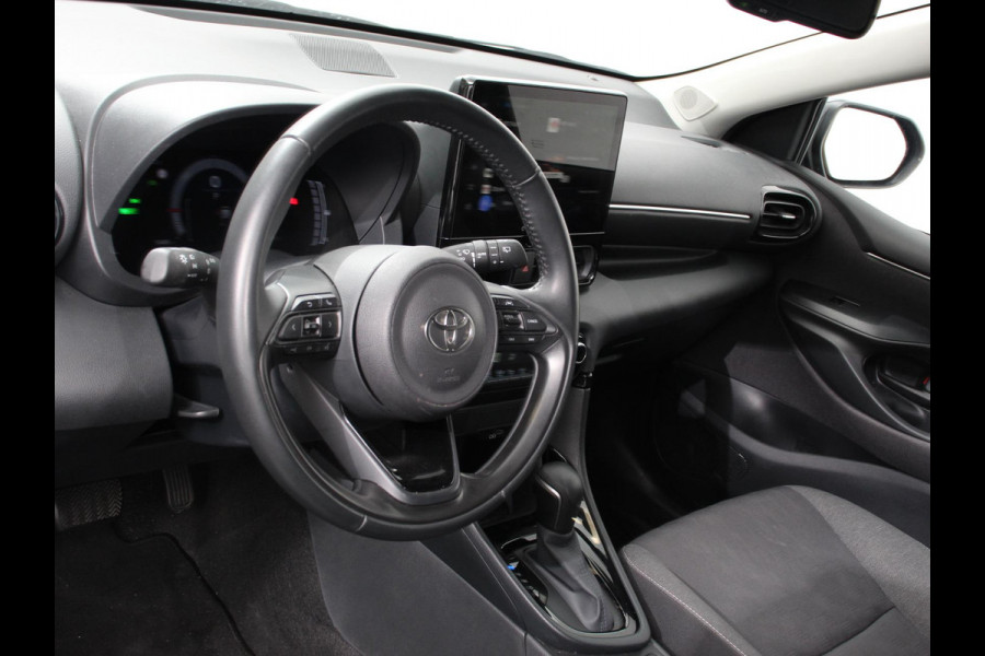 Toyota Yaris 1.5 Hybrid Dynamic Automaat | Climate control | Cruise control adaptieve | LED | Achteruitrijcamera | Keyless start | Lane assist | Navigatie | Apple Carplay/ Android Auto |